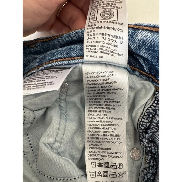 Levi's Wedgie Straight Jeans Button Fly Light Wash Distressed Women's 26 26x28 - Picture 8 of 9